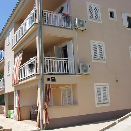 Sveta Nedilja 14086a Apartment *