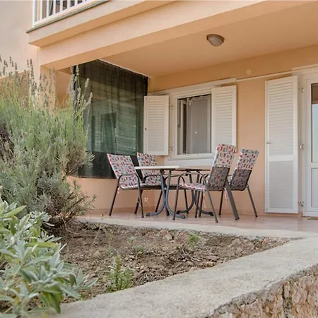 Sveta Nedilja 14086a Apartament *