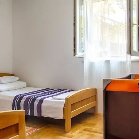 Sveta Nedilja 14086a